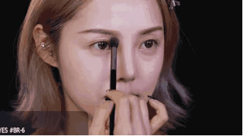 咋样让鼻头变小一点 8dba55d1e83b4a02824ddb15c15ababa.gif