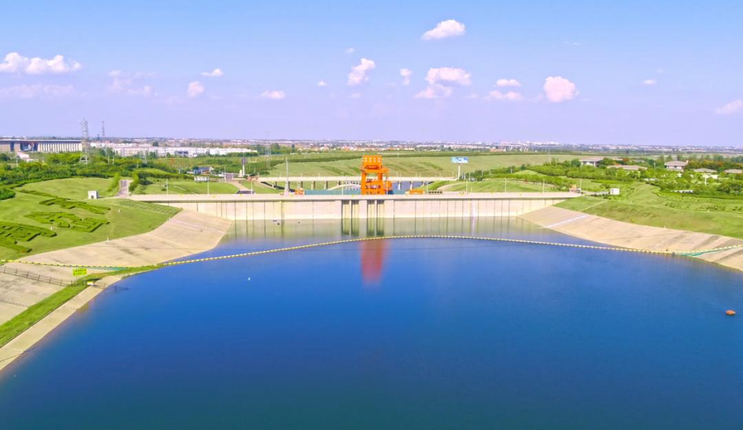 淅川陶岔渠首南水北调中线工程首次以设计最大流量输水