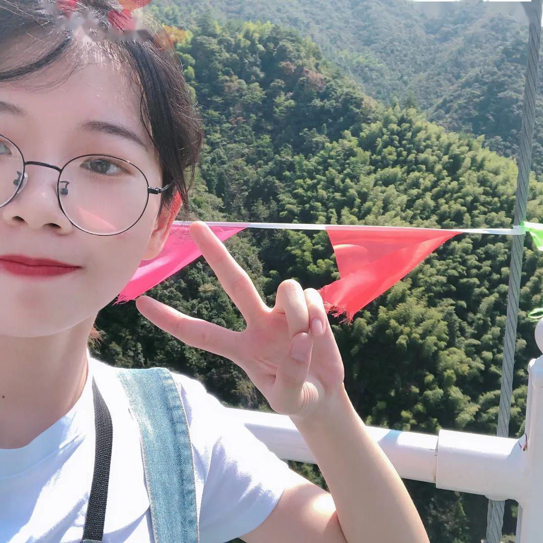 成语什么瑜握瑾_瑾色流年配什么头像