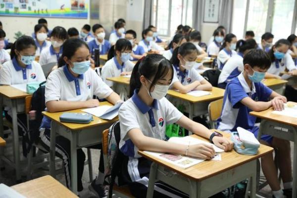 深圳80万中小学生返校复课 深圳80万中小学生返校复课
