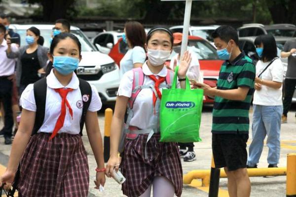 深圳80万中小学生返校复课 深圳80万中小学生返校复课
