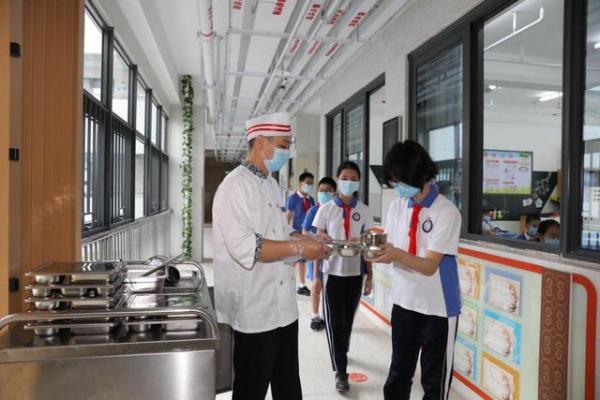 深圳80万中小学生返校复课 深圳80万中小学生返校复课
