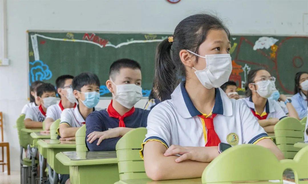 初夏芬芳 相约校园—今天这些孩子上学啦!_小学