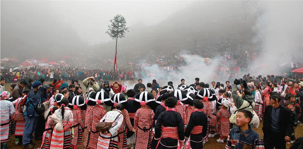 民俗纪实苗族跳花节张秋煌贵州安顺风情摄影作品欣赏