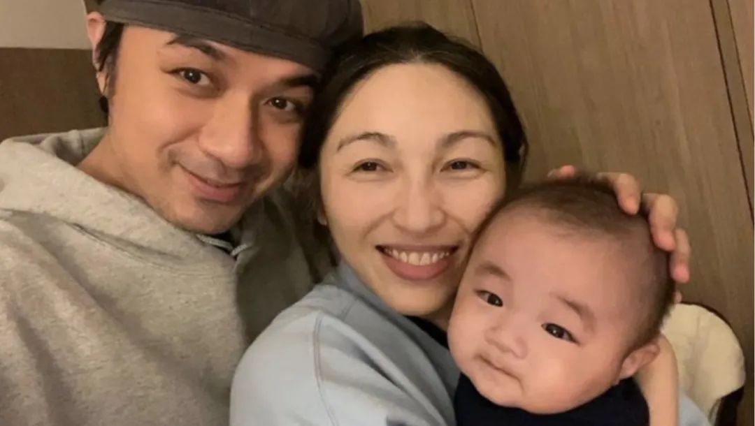 恭喜！52岁苏玉华结束24年爱情长跑，与男友潘灿