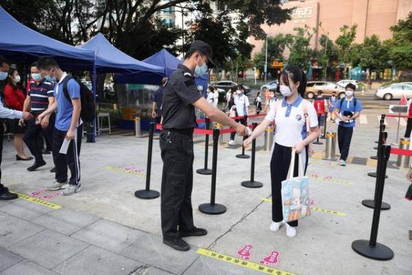 深圳80万中小学生返校复课 深圳80万中小学生返校复课