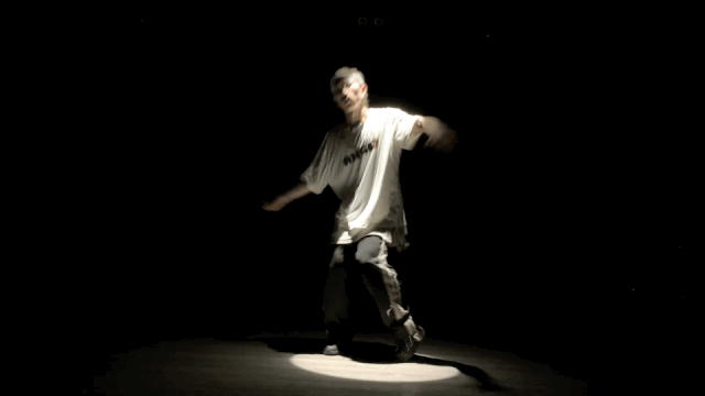 蹦迪老炮来教你花式蹦迪姿势!