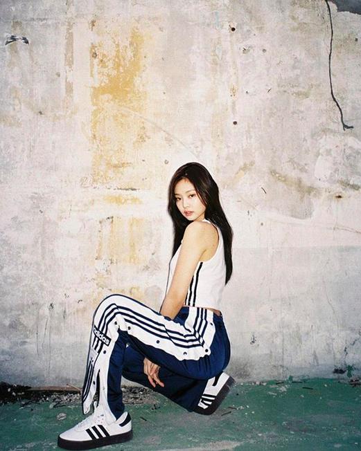 原创照着JENNIE的鞋柜收藏买鞋，这几款出奇好搭，我们都承担得起！