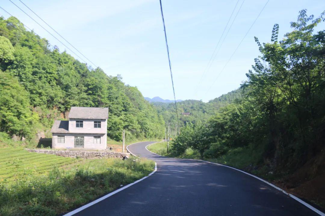 (窖藏美酒)段栗线(栗贲线)段栗线起于段家岗止于栗树垴村,全长6.