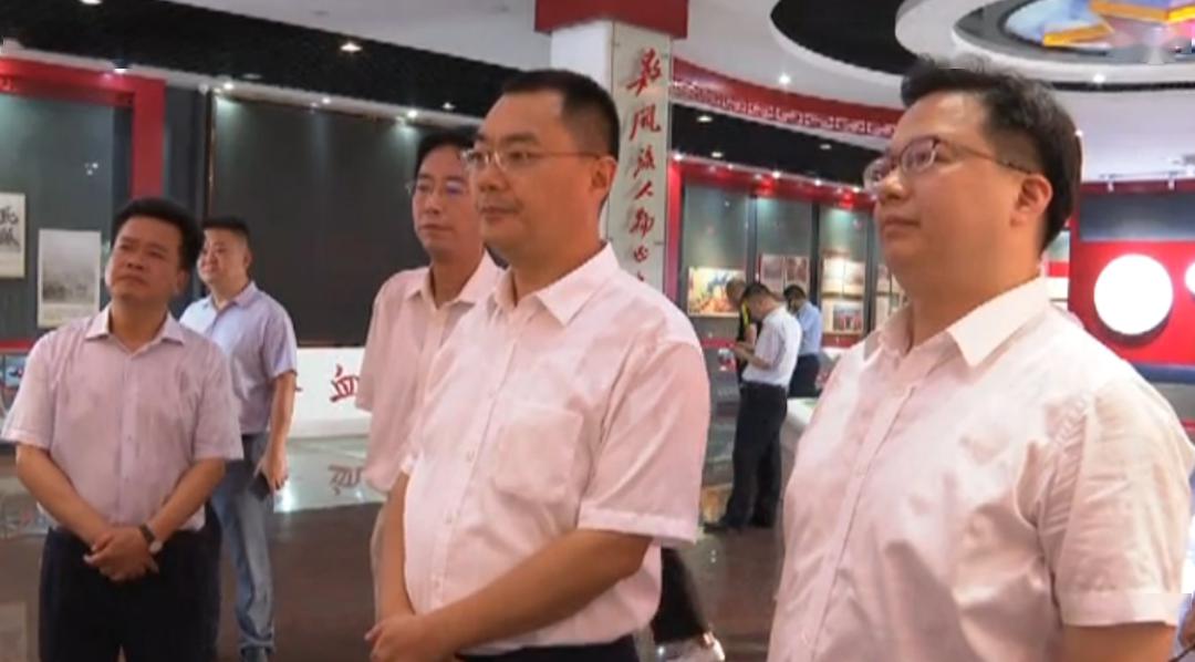 南方报业传媒集团党委书记刘红兵莅埔调研