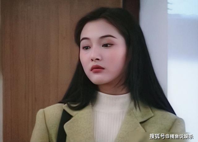 她是《粉红女郎》里的男人婆,年轻时候美出新高度