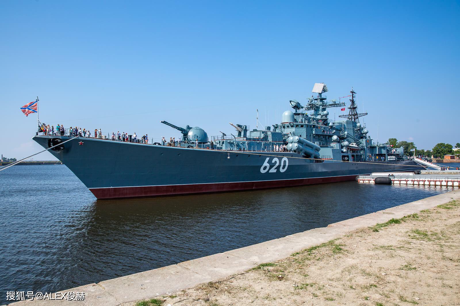 现代级驱逐舰也就是指前苏联956型驱逐舰,首艘于1976年开工建造,1978