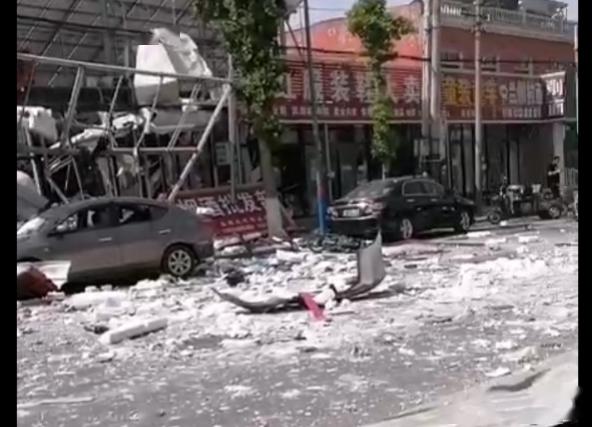 北京突发！通州于家务疑似发生爆燃，现场一片