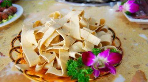 75abe08a7ca64e55af76ec435578e359.jpeg