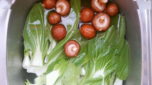 糖尿病患者容易缺乏3种营养素，注意及时补充，预防糖尿病并发症