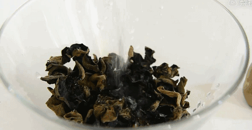 95c30009f6eb4f3a89c62fa9714c05c8.gif