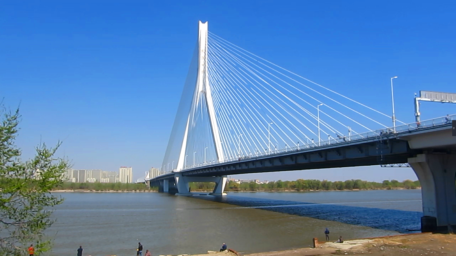 哈尔滨跨越松花江最壮观的一座大桥松浦大桥