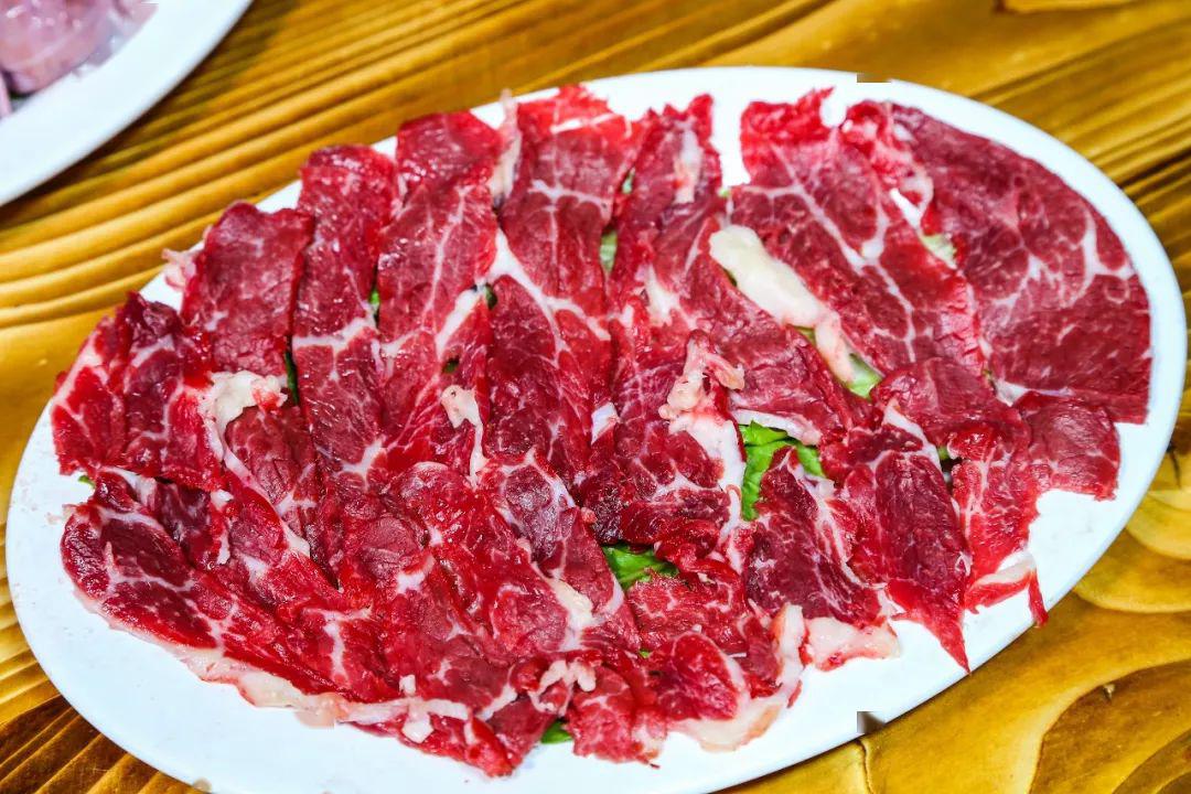 牛肉怎么切才能又薄又均匀 abe208927bbe46228ee58c7124a02f20.jpeg