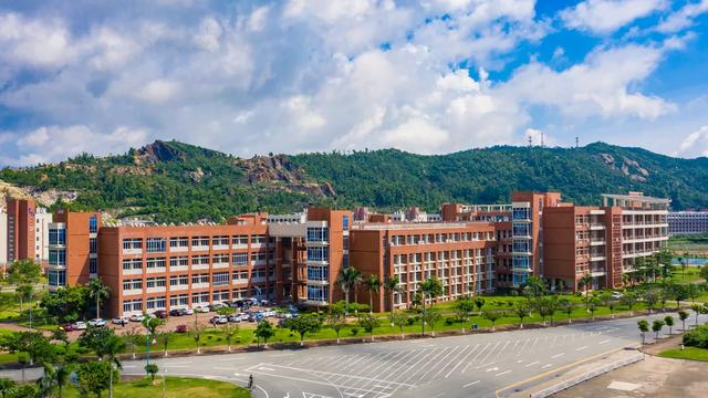 [大学]最火！专插本最热门的大学！超级棒的大学