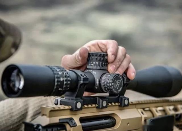 为什么解放军步枪上很少装瞄准镜美国步枪瞄准镜却成了标配