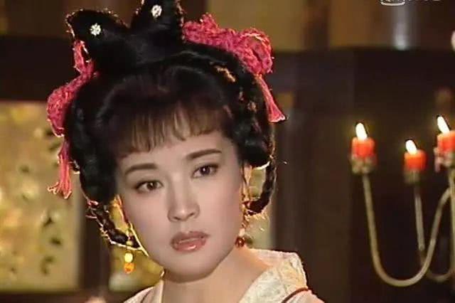 在烛光下的古装美人，赵丽颖迷人，杨幂灵动，