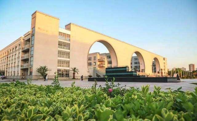 上海的一本大学排名_上海最“低调”的一本高校,录取分数线超过211,毕业