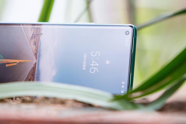 手机传感器大底的优点 dfd55e6512c141d48694981bcadad87f.jpeg