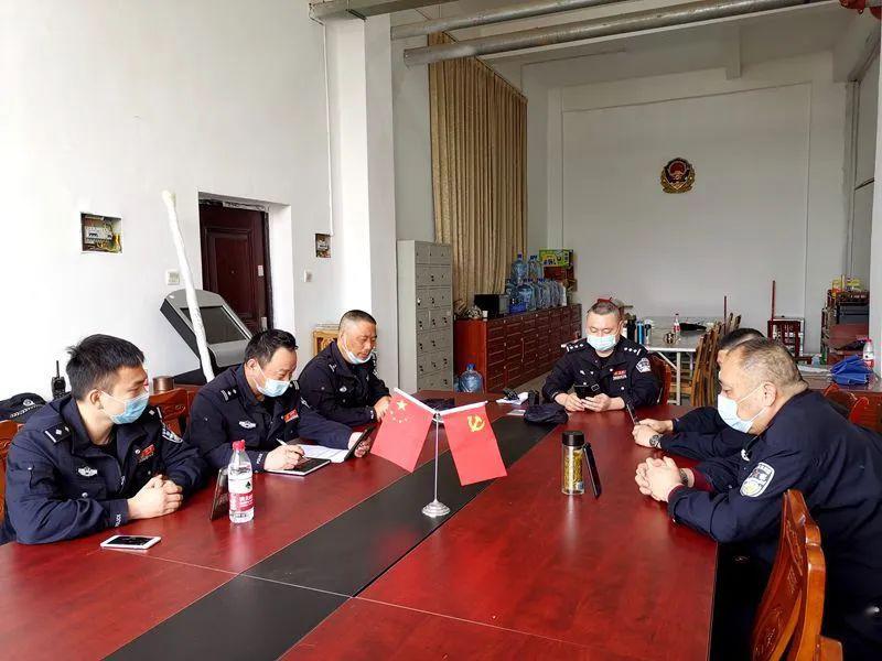 洪城监狱:念好队伍教育整顿活动的"三字经"