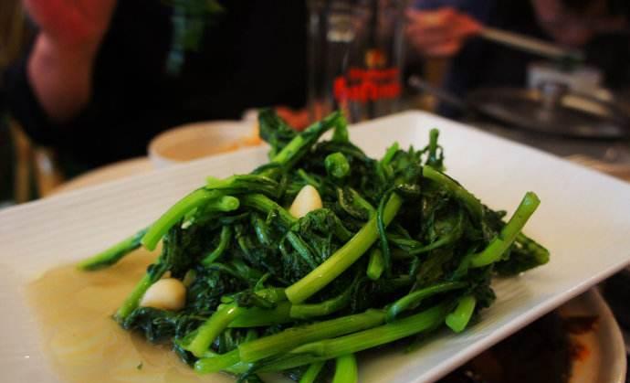 炒什么菜需要放葱 eb52f3c376d146c59ea9183eaec19c8d.jpeg