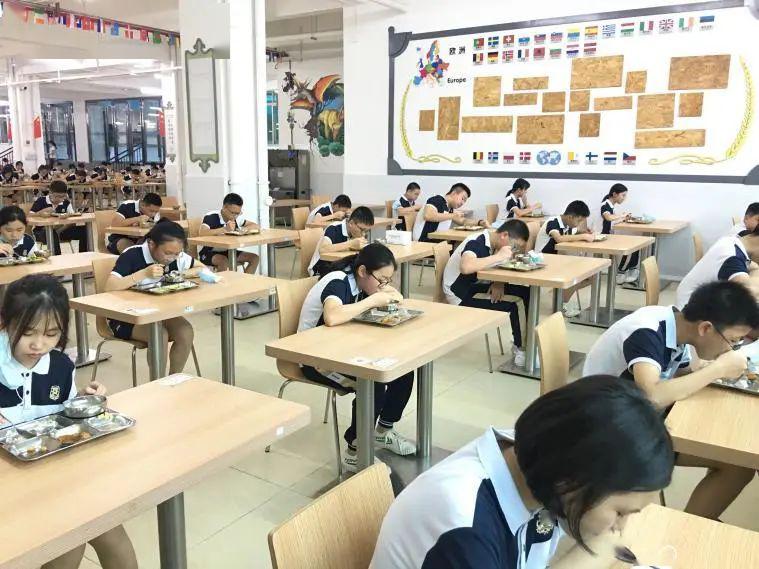 极致发挥资源优势极大保障校园平安5月11日东莞市波利亚外国语学校