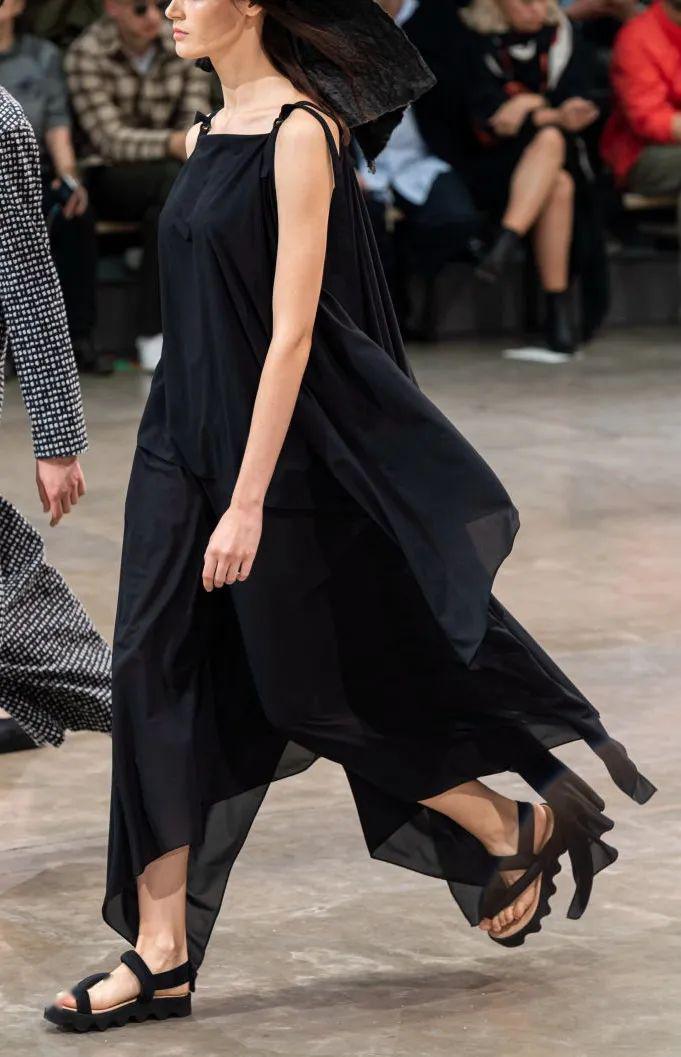 色彩2021春夏女装色彩流行趋势