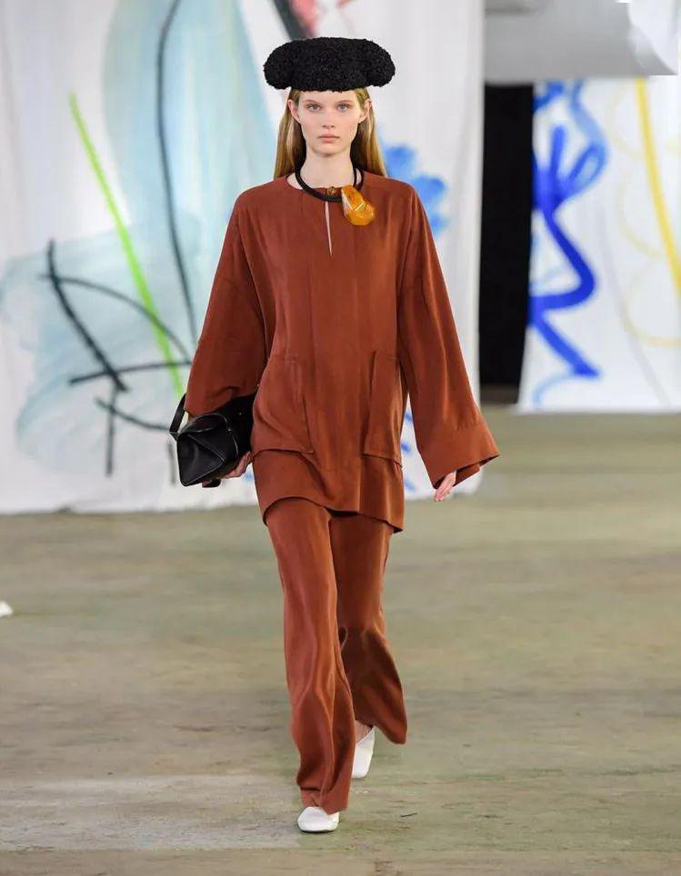 色彩2021春夏女装色彩流行趋势