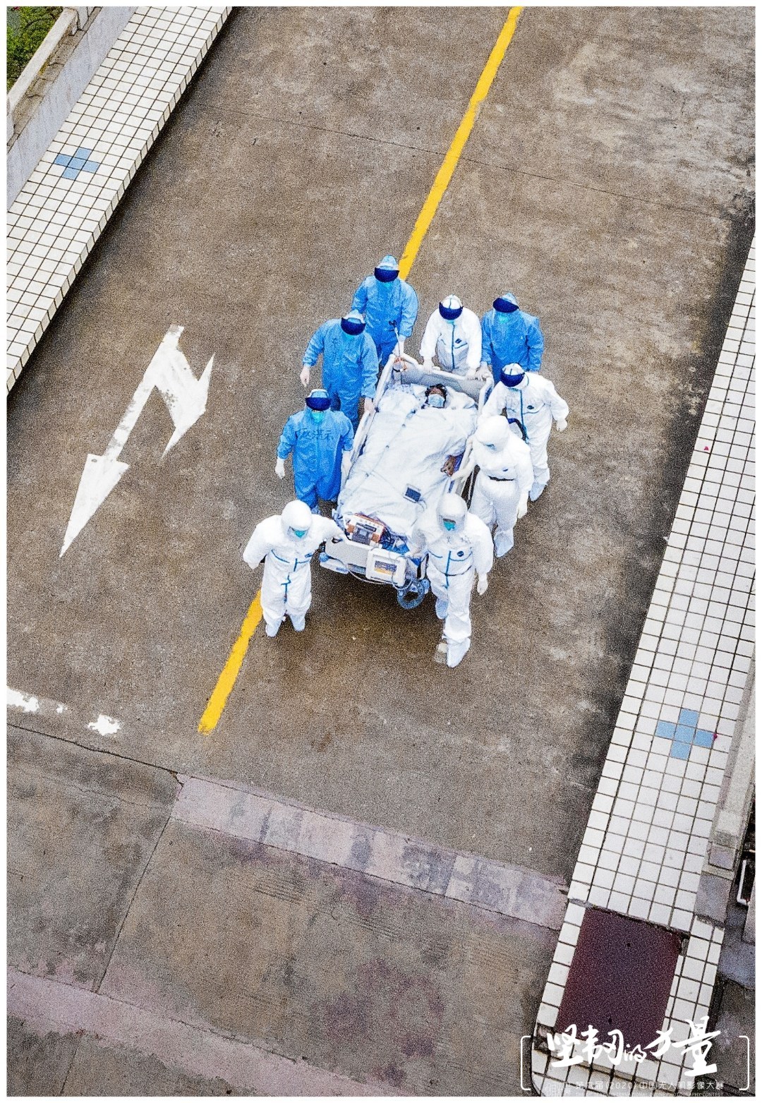 河北“袁府”是养老院?白岩松:要真是,就感动中国了