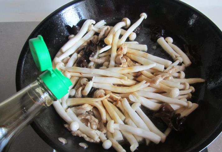 炒肉丝需要放料酒么 1f758ba5c9e84098ac425ecef8496266.jpeg