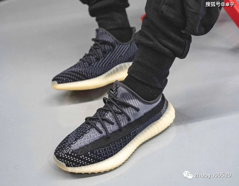yeezyboost350v2两双神秘配色高清照无预警释出