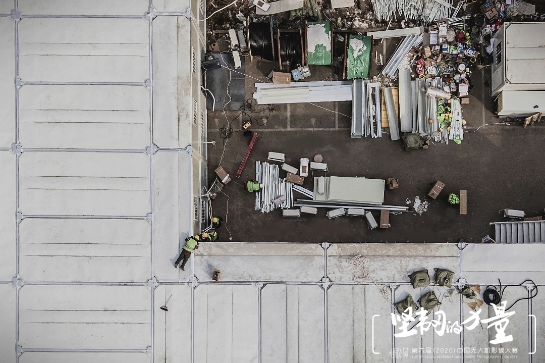 西安维权女车主反被债主维权,一码归一码 西安维权女车主反被债主维权,一码归一码
