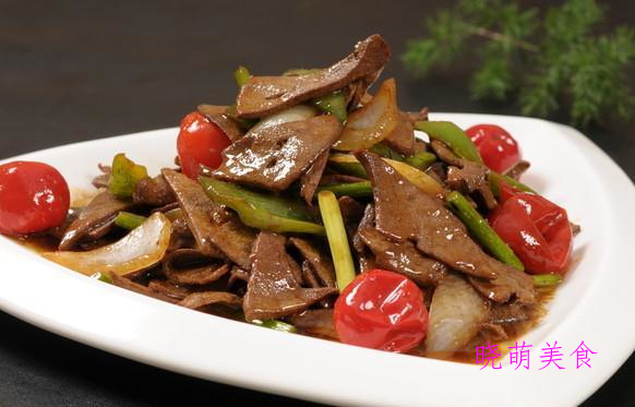 原创蚝油杏鲍菇辣煎带鱼辣椒炒肉泡椒猪肝素炒三丝的美味做法