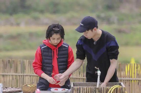 蘑菇屋第一季完整版在线 4f36eecb46fa4ba981427d5a6eaf2536.jpeg