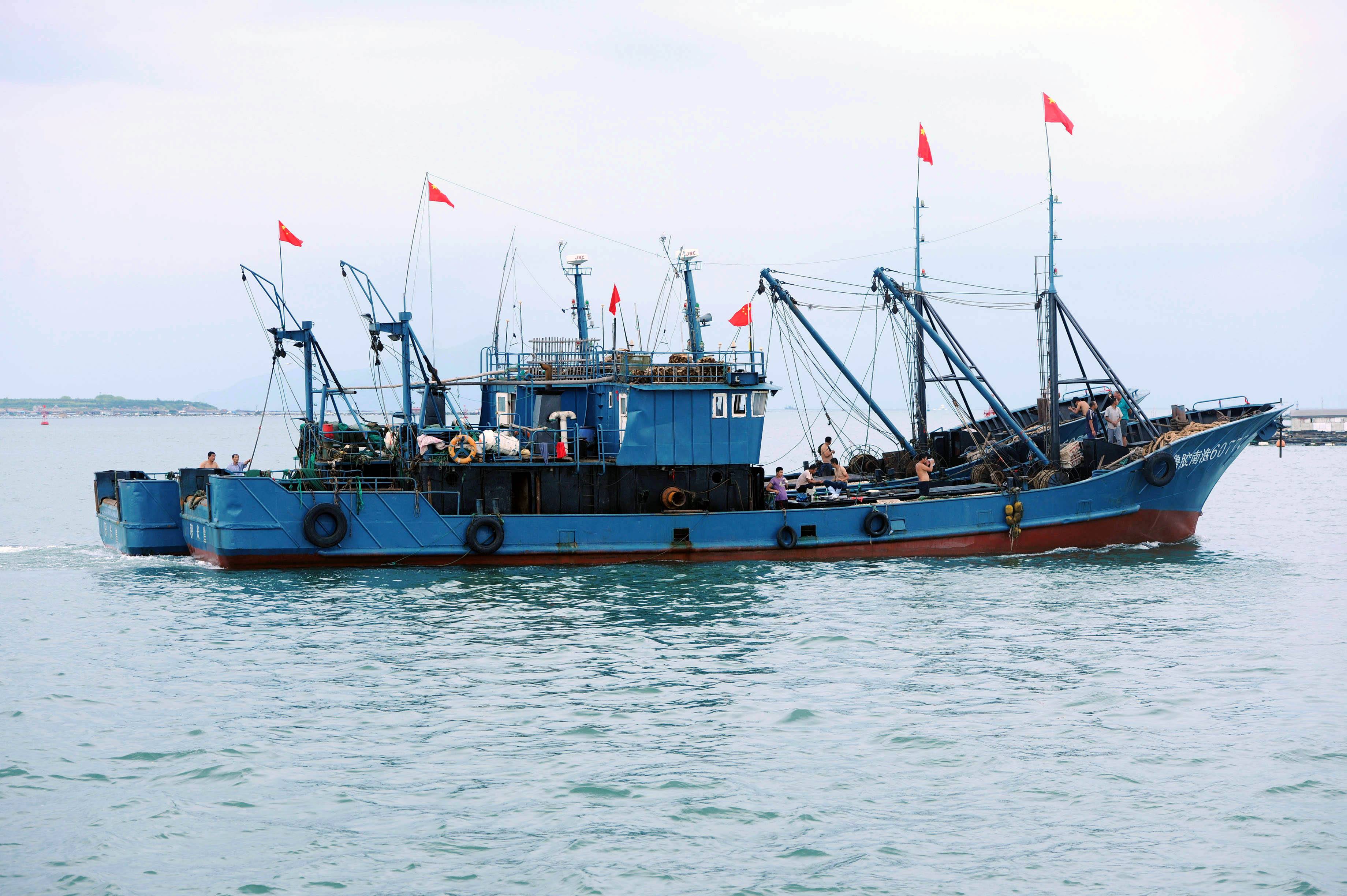 沙胆3艘渔船违反休渔禁令被查扣