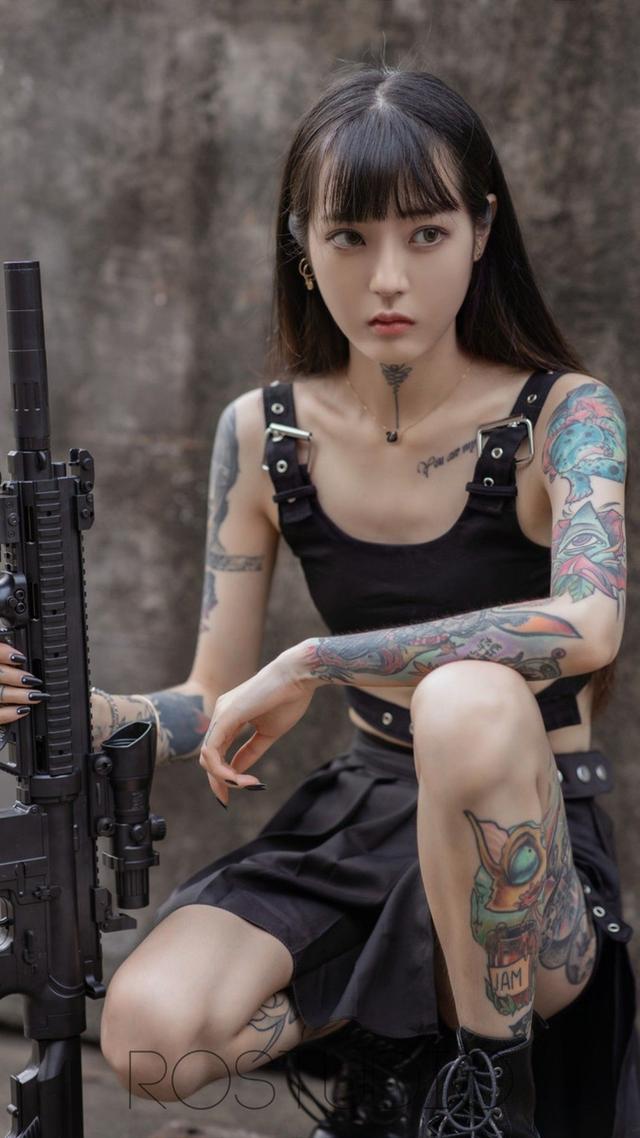和平精英女神真有型手持m416英姿飒爽英气十足