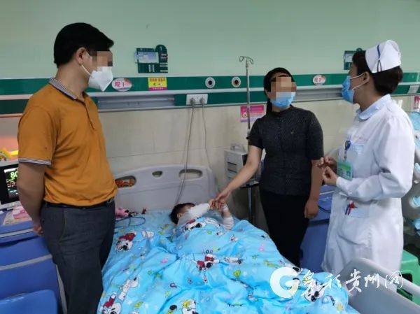 『孩子』惊险！贵州医生连续在两名儿童体内取出41颗磁力珠！一名孩子还出现胃肠穿孔……