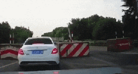 c44d571fa889462cbdd7d60bf03f98a1.gif