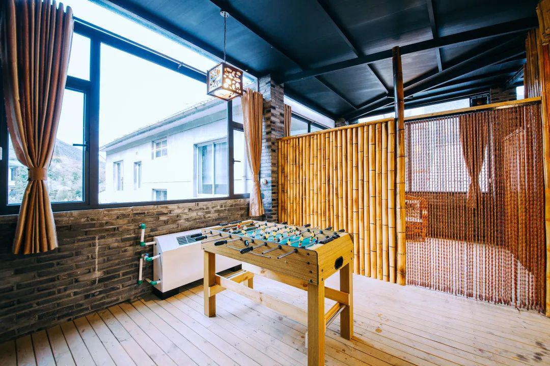 纯实木打造的山中小院 莫干山瑶庄民宿客栈