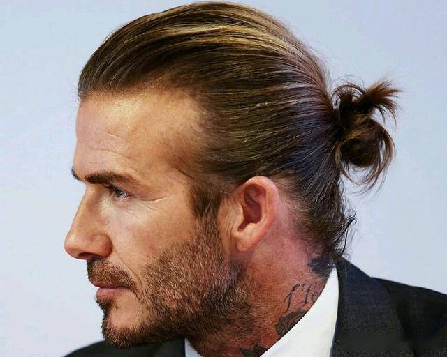 大卫·贝克汉姆(david beckham),1975年5月2日出生于伦敦雷顿斯通