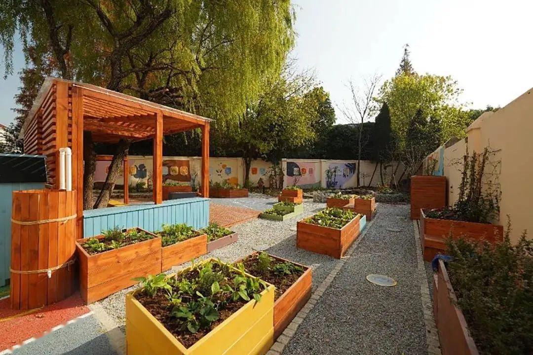 资源流量和存量与经济总量_资源与环境经济logo