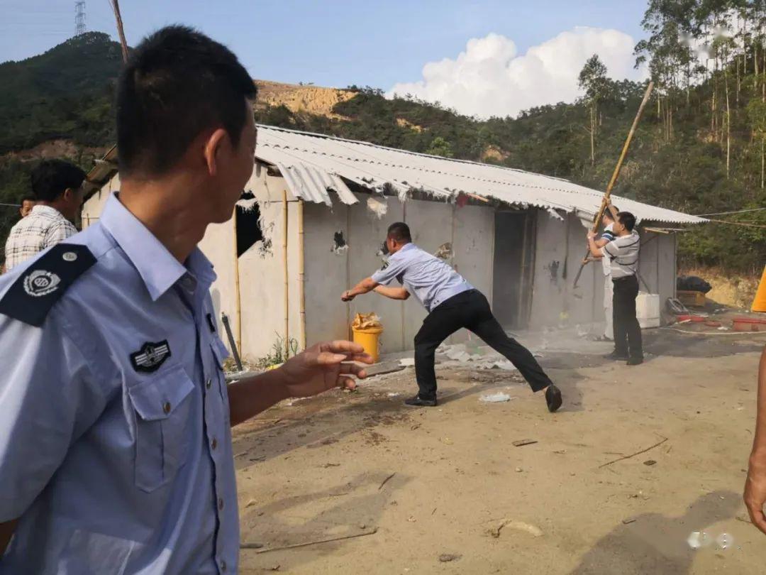 接到群众关于惠来县石榴潭水库库区存在养殖场,污染水源的举报后,5月