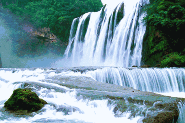 动态进攻体系揭秘 老鹰如何通过无球移动创造得分机会