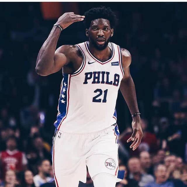 恩比德伤愈复出贡献26分7助攻