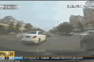 可以报保险吗 2016年10月8日我车子翻车了,人没事,可是车可能达到报废