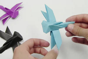 教你折纸简单的蜻蜓,好玩的蜻蜓折纸教程,在家无聊折一个玩吧!